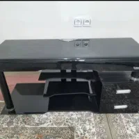 میز تلویزیون شیشه ای