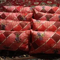 تشک و بالشت