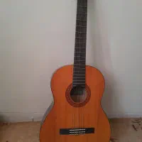 گیتار یاماها c40