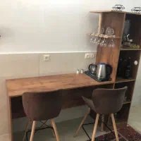 میز کانتر زیبا و تمیز و کاربردی