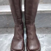 بوت بلند قهوه ای چرم زنانه