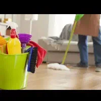 نظافت منزل زیرنظرخانم