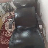 صندلی سرشور و لوازم دیگه آرایشگاه