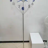 ساعت تمام استیل کنار سالنی