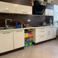 واحد۲۱۰متری شیک(هنرستان خ کلشن) فول