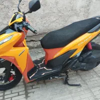 موتور کلیک 150رنگ زرد