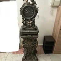 ساعت وپایه