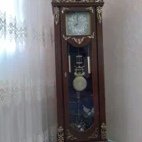 ساعت ایستاده چوبی سالم وتمیز