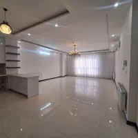 لوکس / بی نظیر / حاشیه خیابان اصلی
