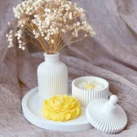 ساخت وسایل سنگ مصنوعی و شمع