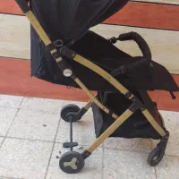 کالسکه وتخت کنار مادر درحد نو