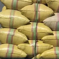 کاه جو خیلی خوبه واسه گوسفند