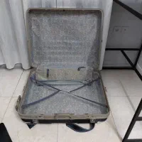 چمدان خارجی|کیف، کفش، کمربند|مشهد, راهنمایی|دیوار