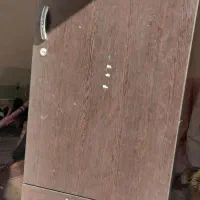 کمد جا دار دو عدد کشو پایین داره