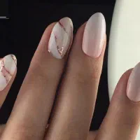 استخدام وردست و ناخنکار سالن تابلودار