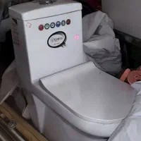 فروش توالت فرنگی زمینی زیر قیمت مغازه