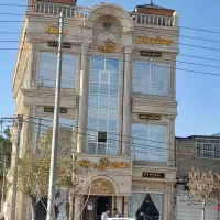 تالار با ورودی رایگان نوشابه رایگان چکی