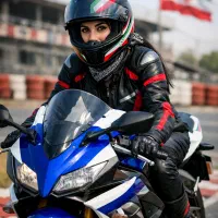 آموزش تضمینی بانوان (موتورسواری)