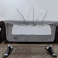 تخت کنار مادر نوزاد