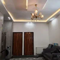 آپارتمان-طبقه-اول-با-آسانسور