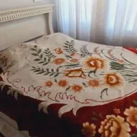 تخت دونفره چوب و اینه و میز|تخت و سرویس خواب|مشهد, طلاب|دیوار