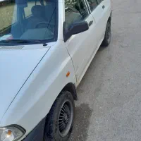 پراید سفید