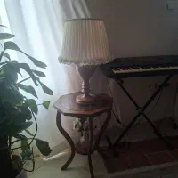 اباژور چوبی کاملا سالم و نو با میز و شیشه اش،