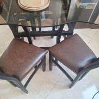 میز غذا خوری و اینه قدی