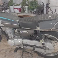 موتور سیکلت هوندا پیشرو ۱۲۵ مدل ۸۶