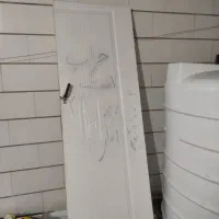 در با چارچوبش کاملا سالم هست