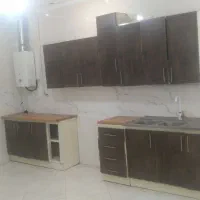 یه سرویس کابینت +یه تیکه 2.5متری زمینی فروشی