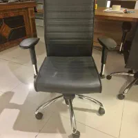 فروش فوری میز مدیریت و کنفرانس