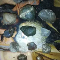 تعدادی سنگ قیمتی