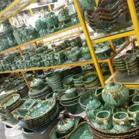 ظروف سفالی گلی ساده ولعاب دار بارنگ امیزی‌مدرن