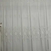 پرده با پشت دری