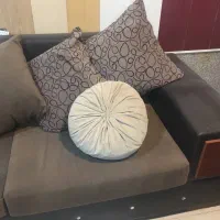 مبل بدنه تمام فلز خیلی تمیز رویه چرم