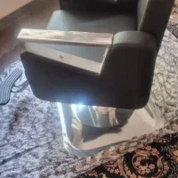 صندلی ارایشگری مردانه اصلاح جک پدالی دسته مثلثی