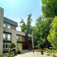 تریبلکس مدرن/فول فرنیش/حیاط سرسبز/استخرفعال