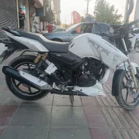 اپاچی 180