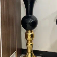 گلدان و گل شیک