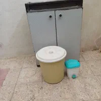 سطل آشغال سطل آشغال سالم بزرگ و کوچیک