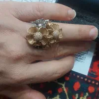انگشتر طلای گل زیبا