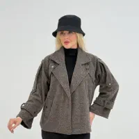 فروشنده خانم