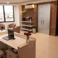 اپراتور لیزر باسابقه