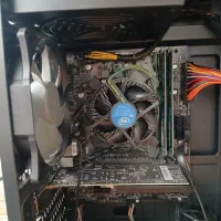 کیس کامپیوتر بسیار تمیز و کم کارکرد