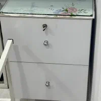 فروش ۲ عدد تخت و کمد و دوچرخه ثابت