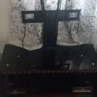 میز تلویزیون شیشه ای