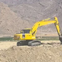 بیل مکانیکی آماده همکاری