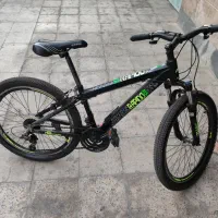 دوچرخه|دوچرخه، اسکیت، اسکوتر|قدس, شهر‌قدس|دیوار