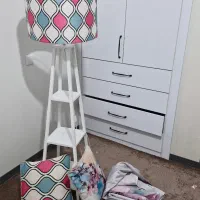 ست پرده و کوسن و آباژور با پایه|پرده، رانر، رومیزی|شاهین‌شهر, مخابرات (شهید بهشتی)|دیوار